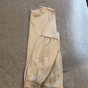 Puff sleeve sweatshirt